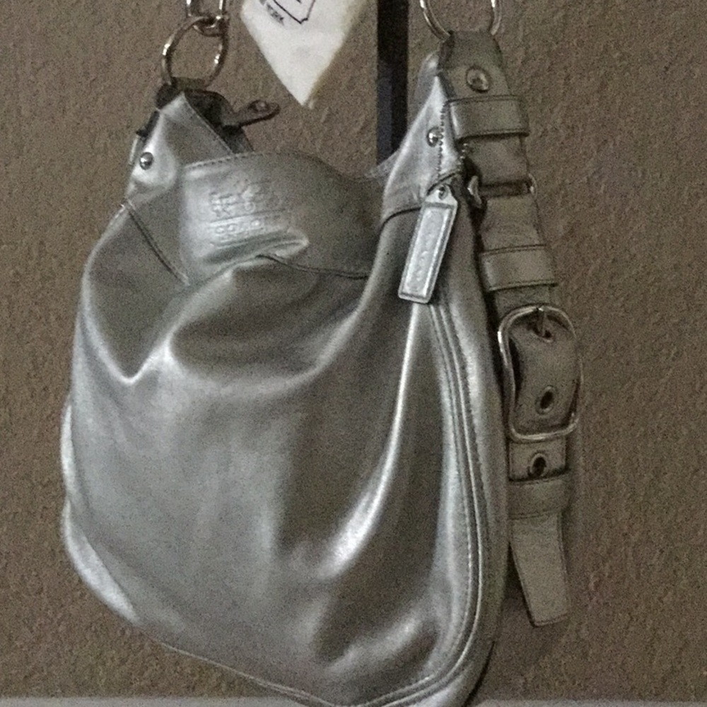 COACH SATCHEL - Picture 2 of 8